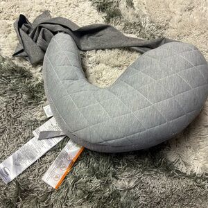 Bobby travel breastfeeding pillow